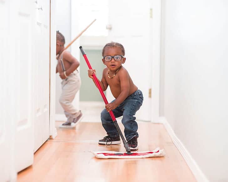 How to Wax a Floor with a Mop